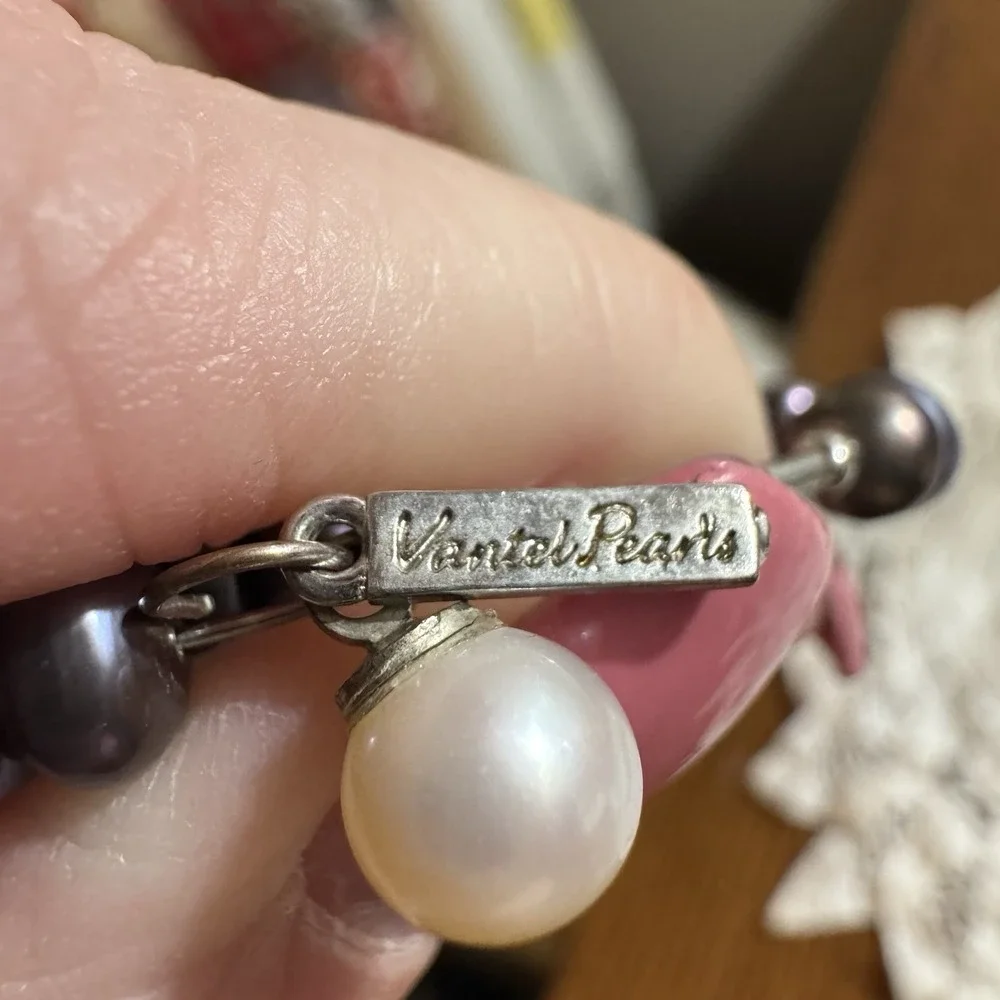 Vantel Pearls Silver Wrap Bracelet.‎
